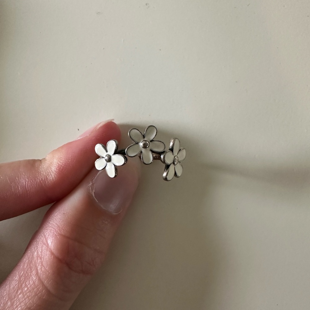 Pandora Daisy Ring